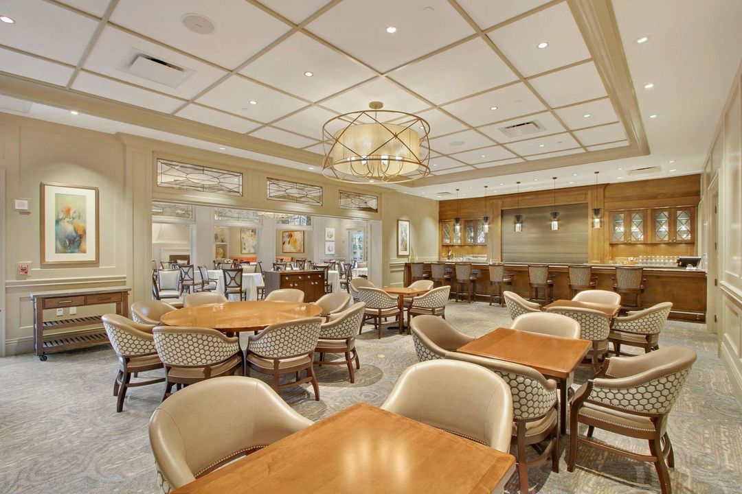 Под контрактом: $2,395,000 (4 спален, 5 ванн, 3872 Квадратных фут)