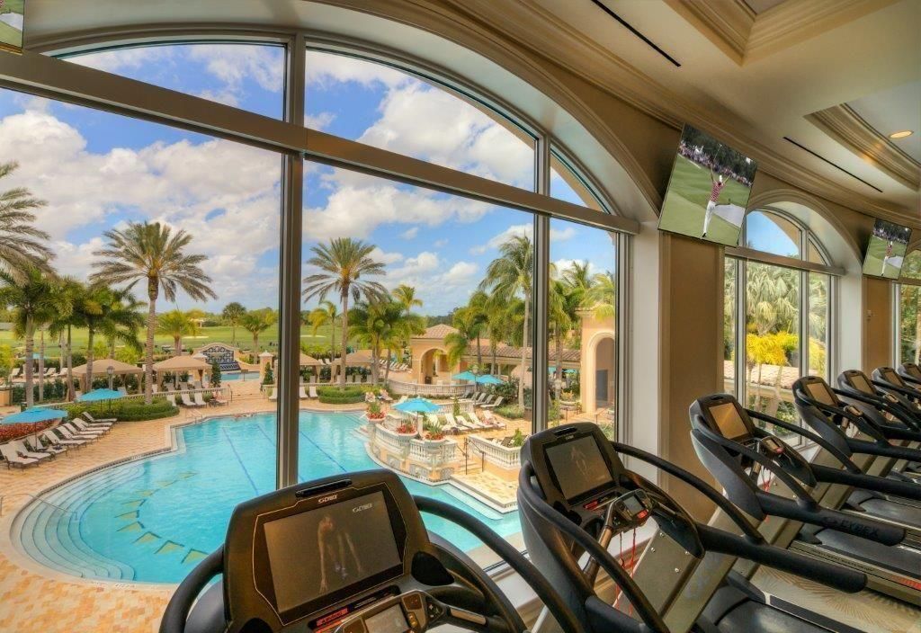 Под контрактом: $2,395,000 (4 спален, 5 ванн, 3872 Квадратных фут)