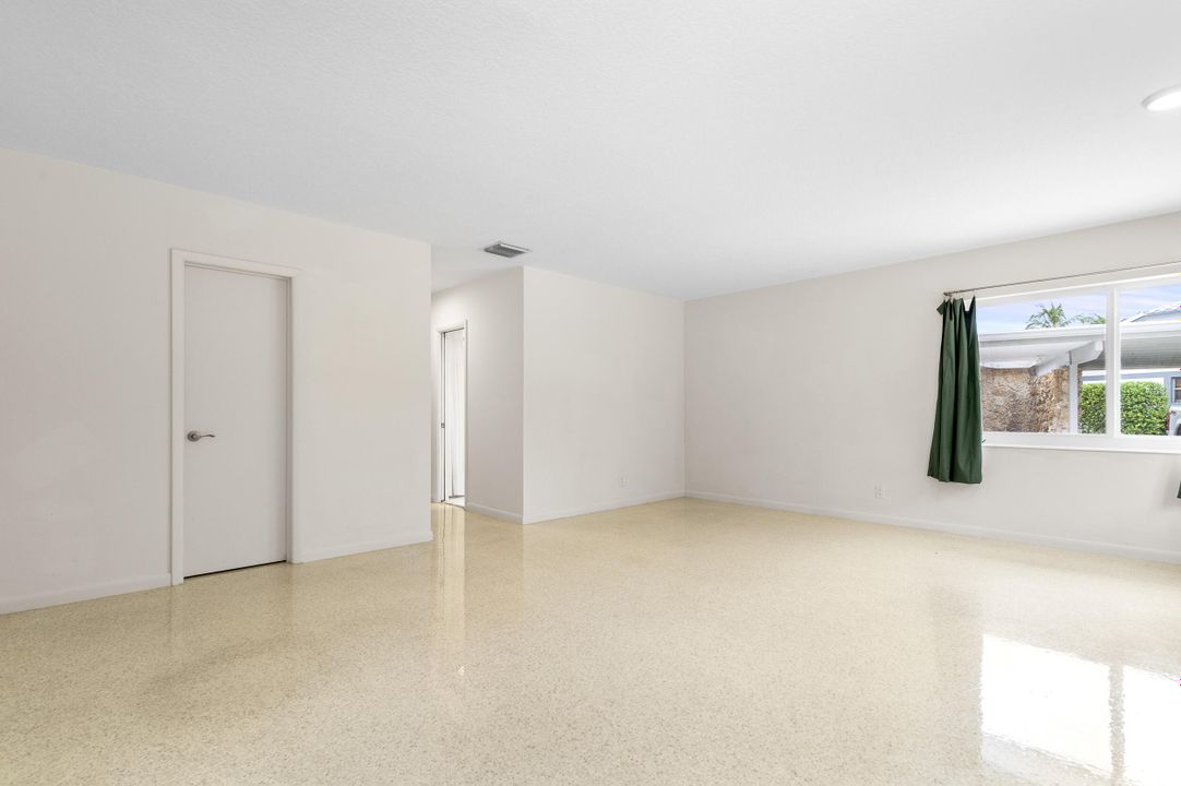 For Sale: $2,145,000 (3 beds, 2 baths, 2683 Square Feet)