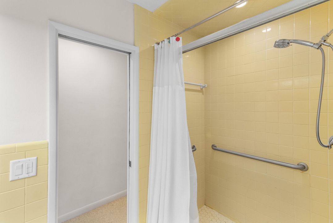 For Sale: $2,145,000 (3 beds, 2 baths, 2683 Square Feet)