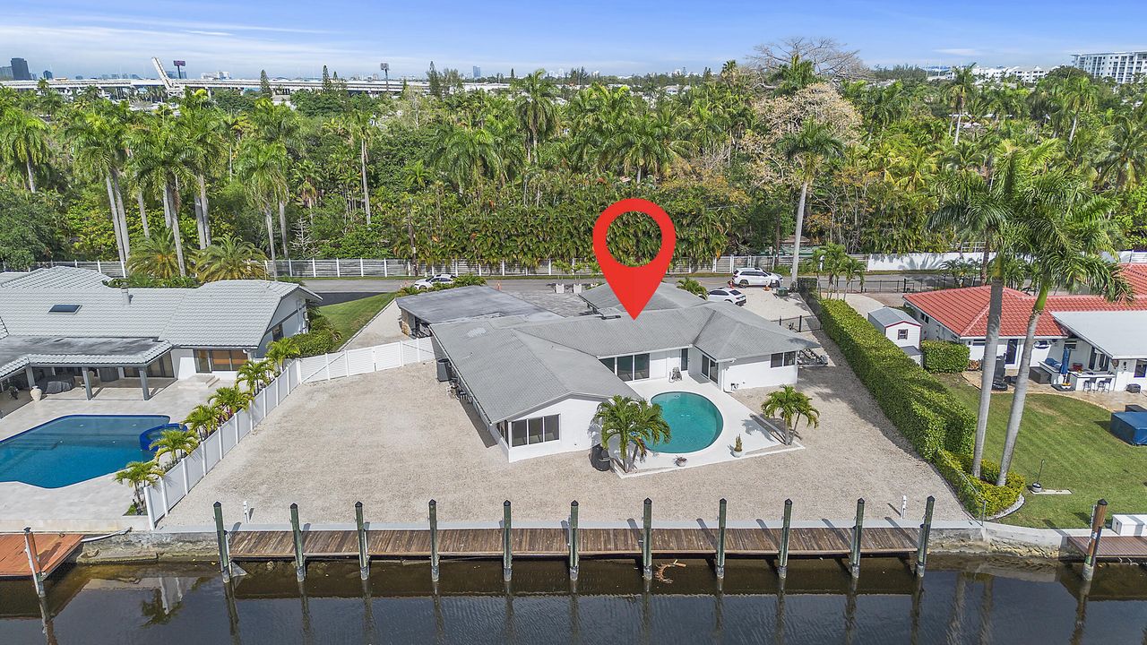 For Sale: $2,145,000 (3 beds, 2 baths, 2683 Square Feet)