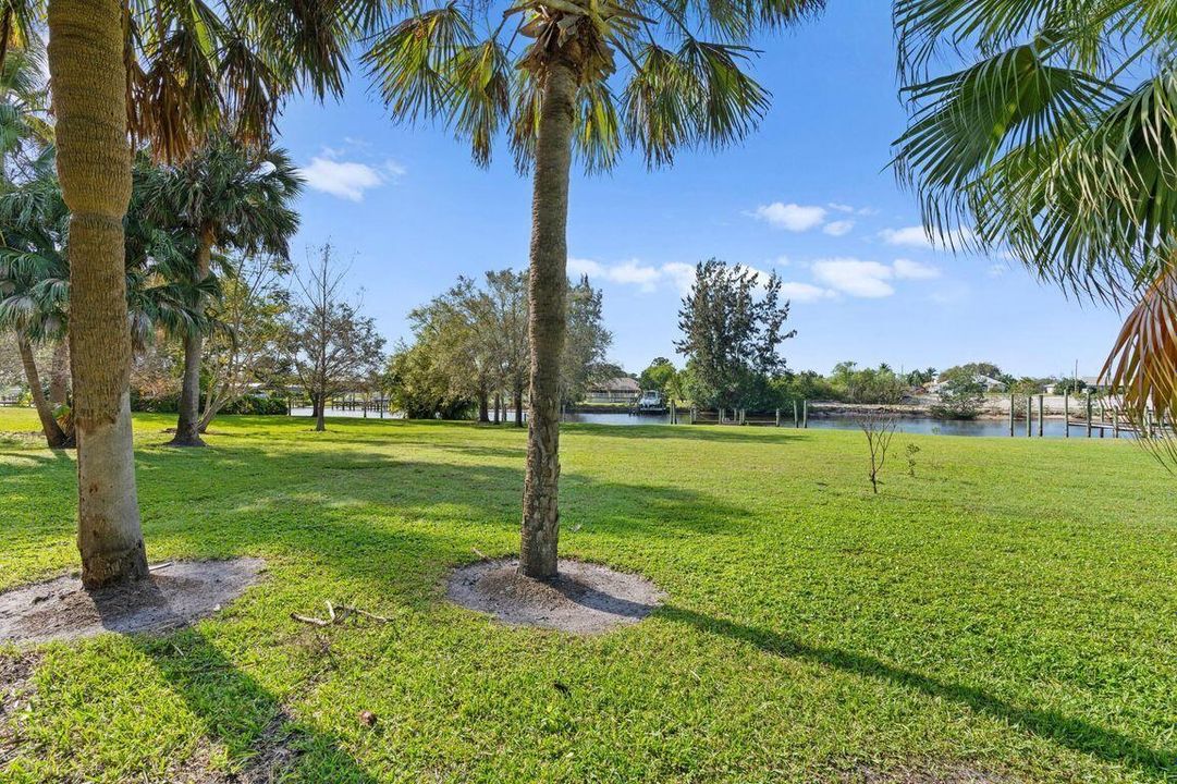 出租: $7,500 (4 贝兹, 3 浴室, 2646 平方英尺)