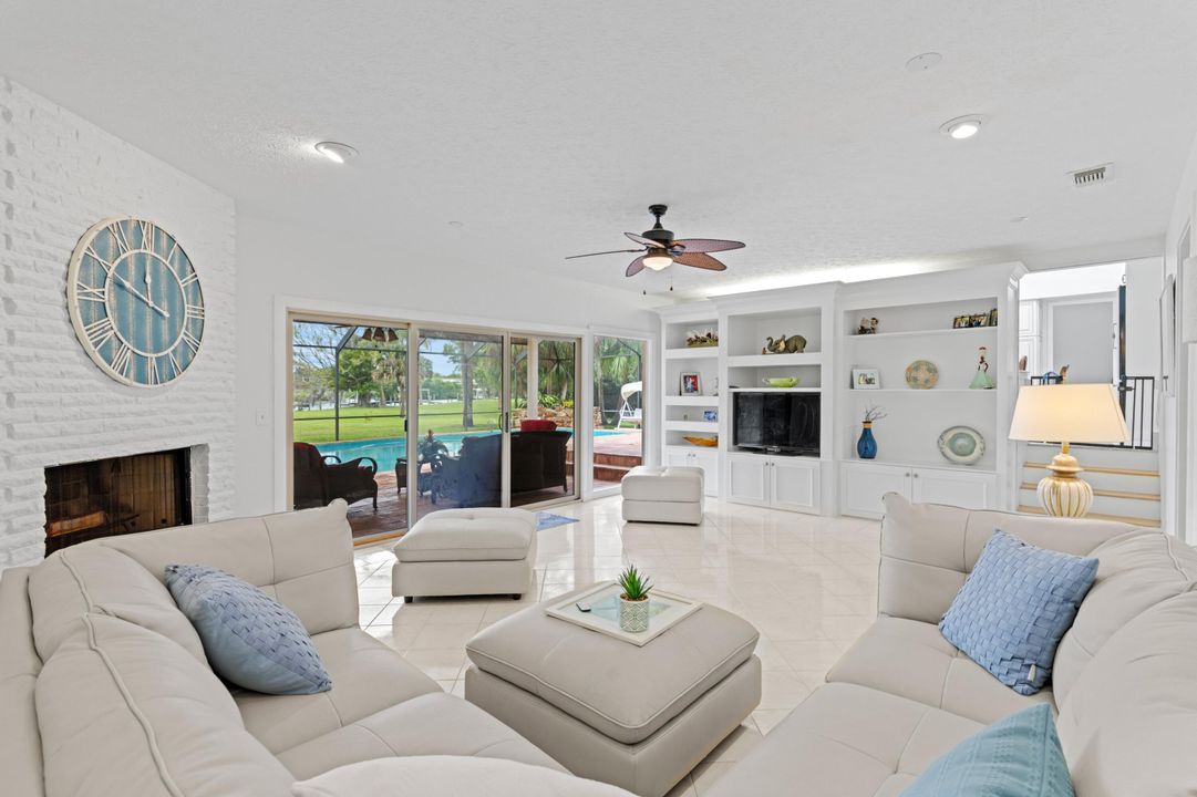 出租: $7,500 (4 贝兹, 3 浴室, 2646 平方英尺)