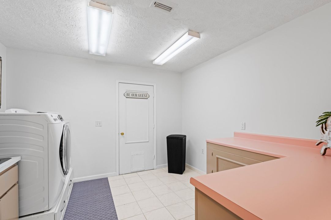 出租: $7,500 (4 贝兹, 3 浴室, 2646 平方英尺)