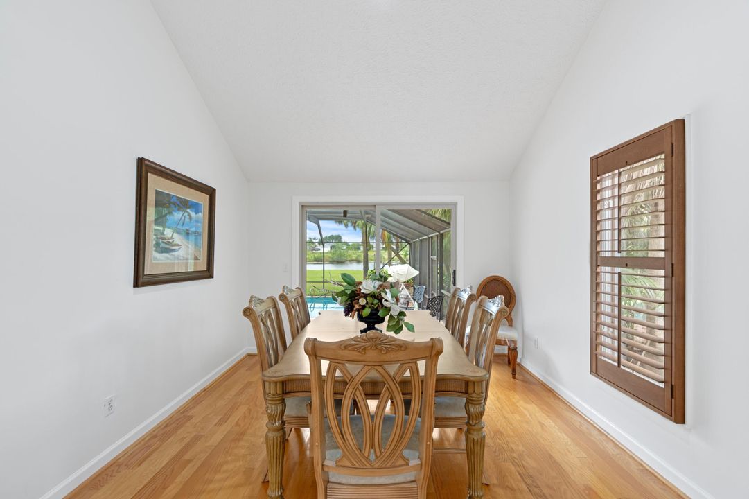 出租: $7,500 (4 贝兹, 3 浴室, 2646 平方英尺)