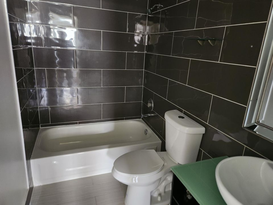 For Sale: $450,000 (3 beds, 2 baths, 1680 Square Feet)