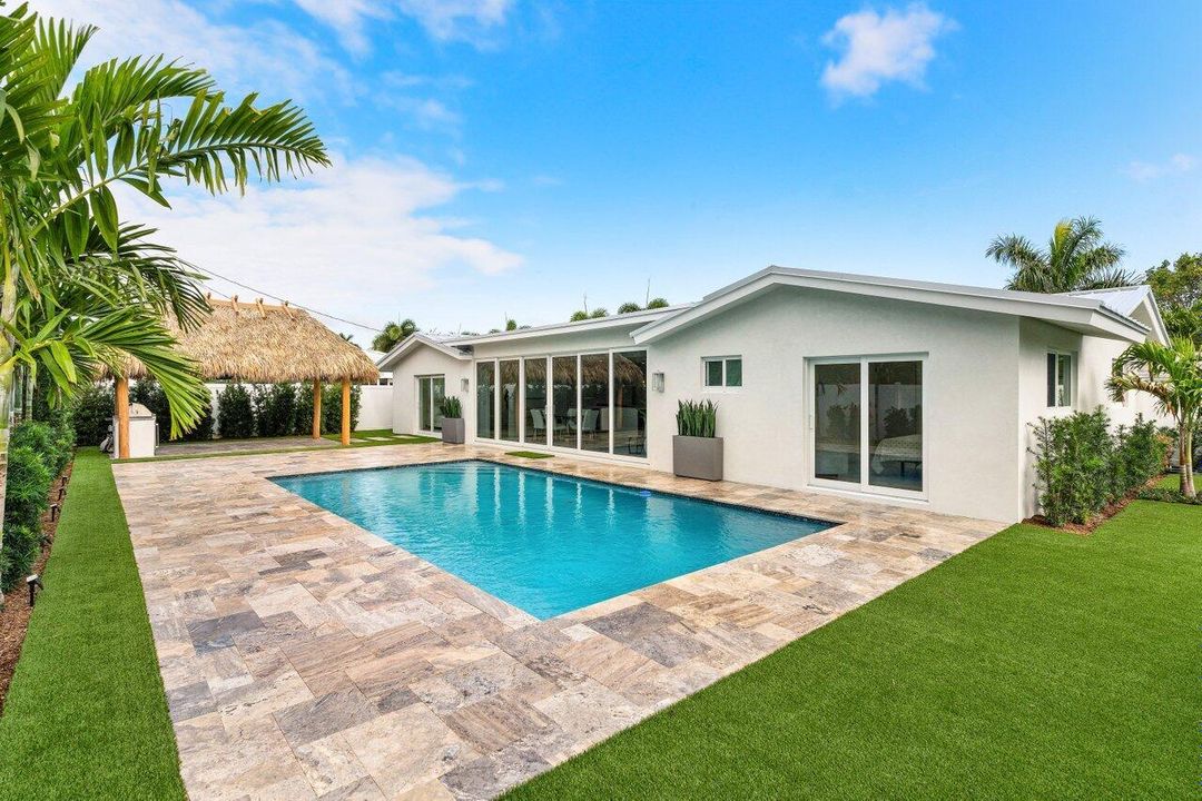 For Sale: $1,595,000 (3 beds, 2 baths, 1907 Square Feet)