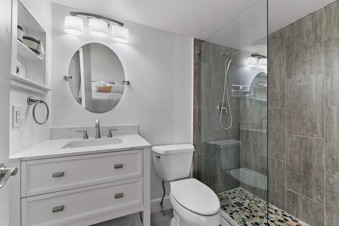 待售: $337,900 (1 贝兹, 1 浴室, 704 平方英尺)