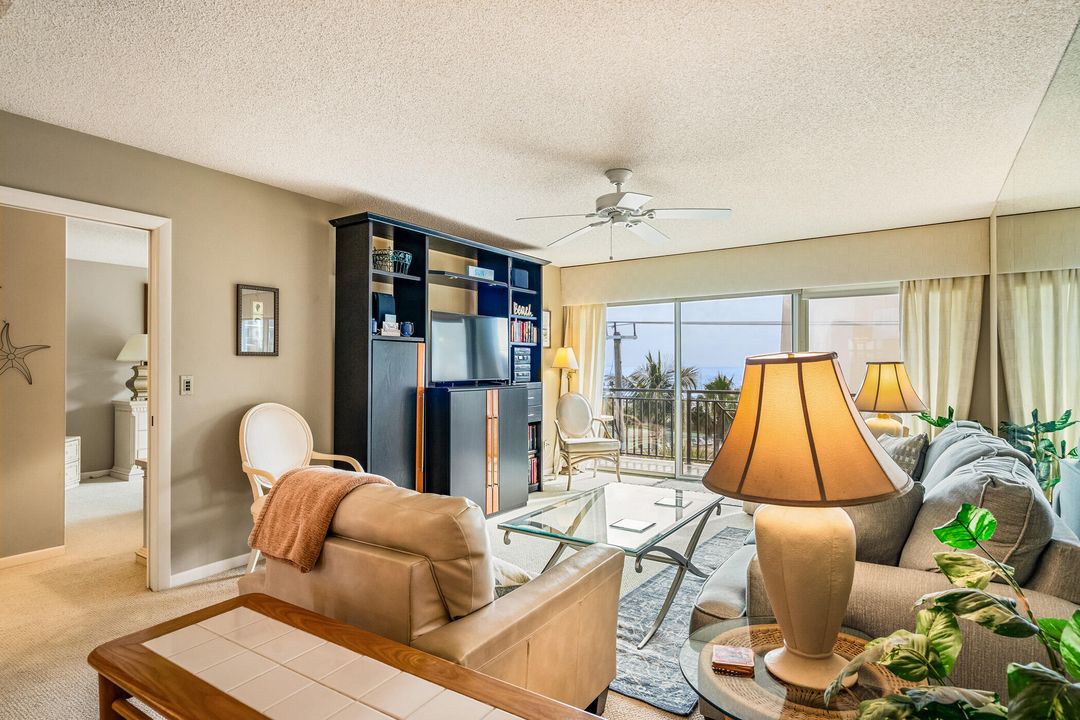 На продажу: $585,000 (2 спален, 2 ванн, 1080 Квадратных фут)