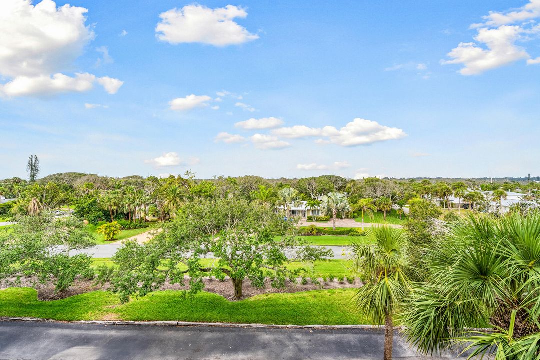 На продажу: $585,000 (2 спален, 2 ванн, 1080 Квадратных фут)