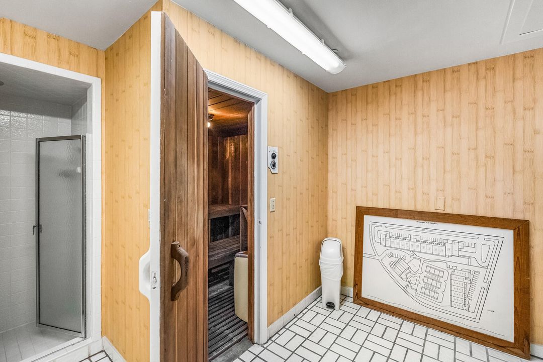 На продажу: $585,000 (2 спален, 2 ванн, 1080 Квадратных фут)