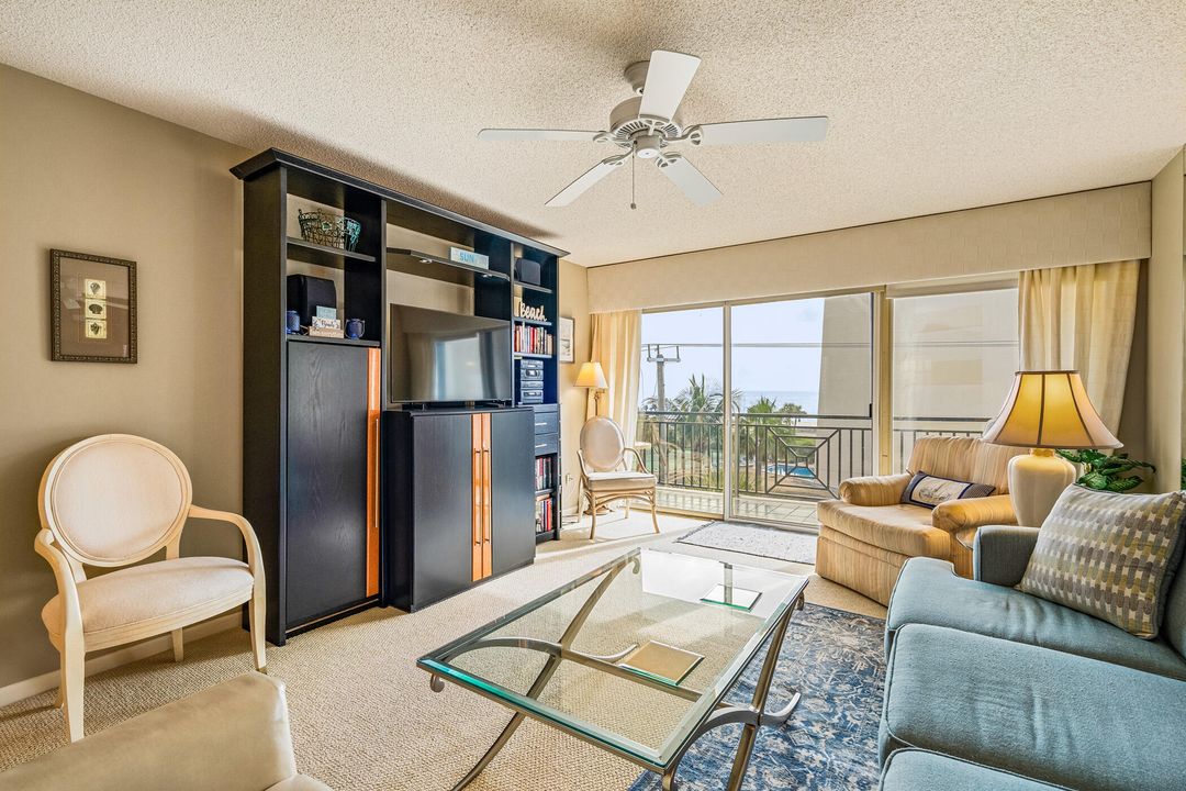 На продажу: $585,000 (2 спален, 2 ванн, 1080 Квадратных фут)