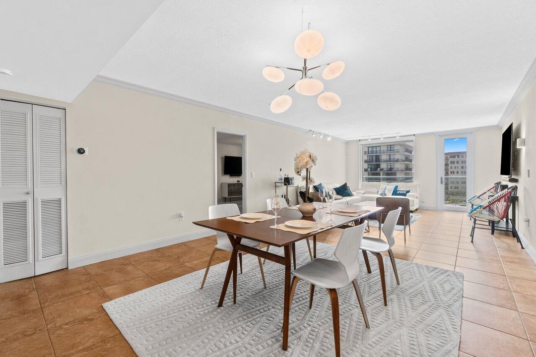 For Sale: $679,900 (2 beds, 2 baths, 1548 Square Feet)