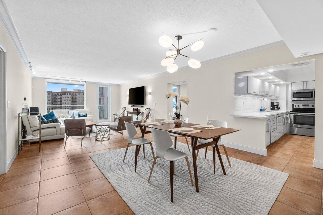 For Sale: $679,900 (2 beds, 2 baths, 1548 Square Feet)