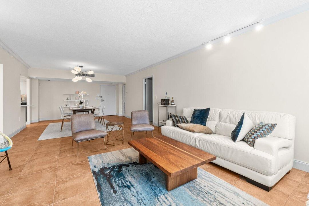 For Sale: $679,900 (2 beds, 2 baths, 1548 Square Feet)