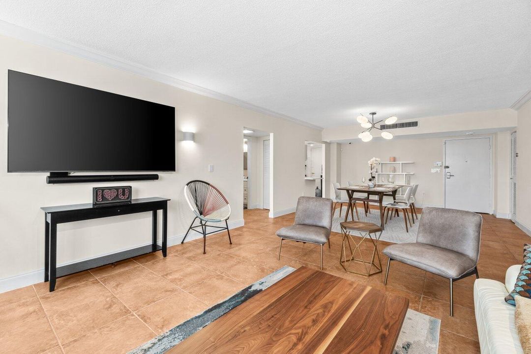 For Sale: $679,900 (2 beds, 2 baths, 1548 Square Feet)