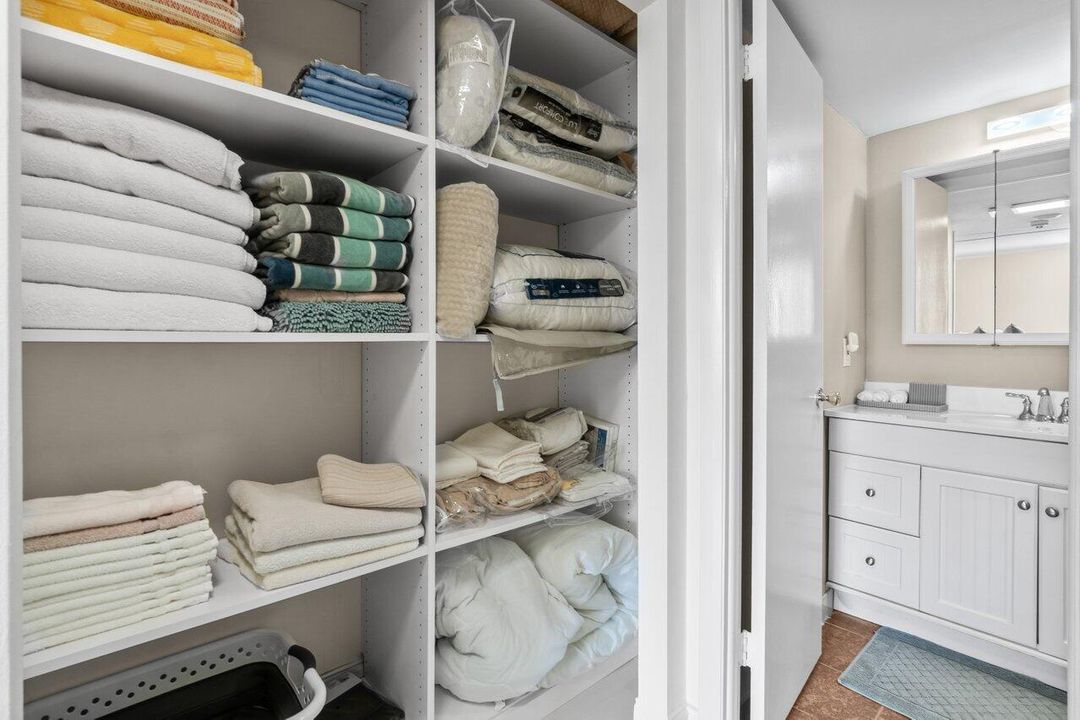 For Sale: $679,900 (2 beds, 2 baths, 1548 Square Feet)