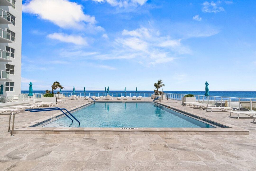 For Sale: $679,900 (2 beds, 2 baths, 1548 Square Feet)