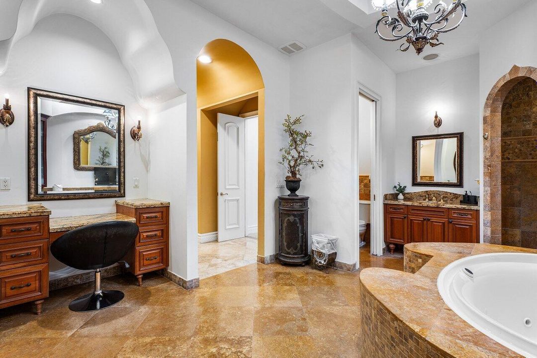 For Sale: $4,950,000 (6 beds, 6 baths, 6708 Square Feet)