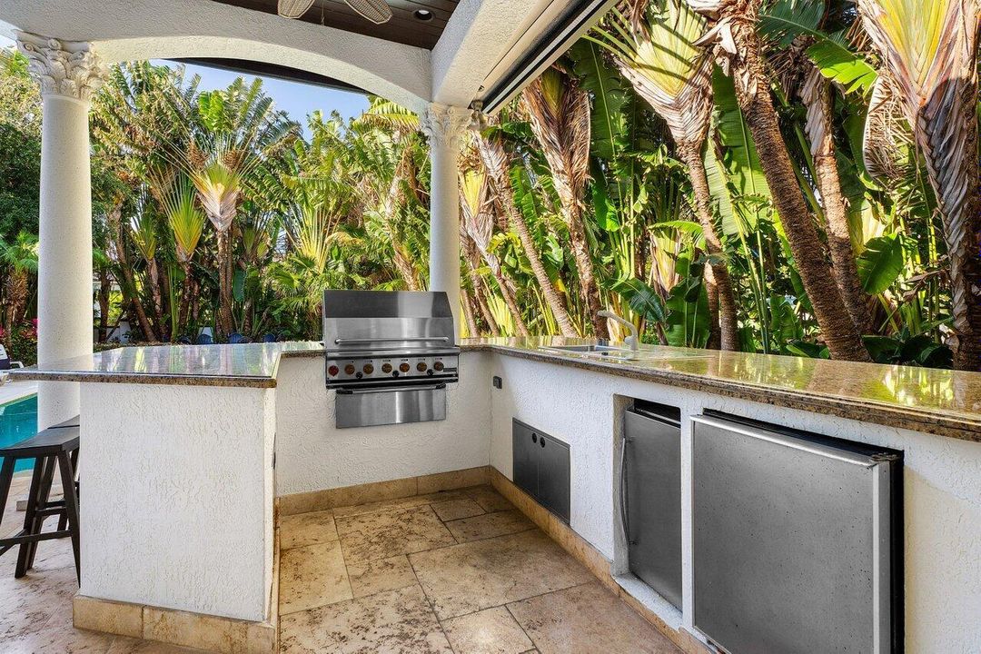 For Sale: $4,950,000 (6 beds, 6 baths, 6708 Square Feet)