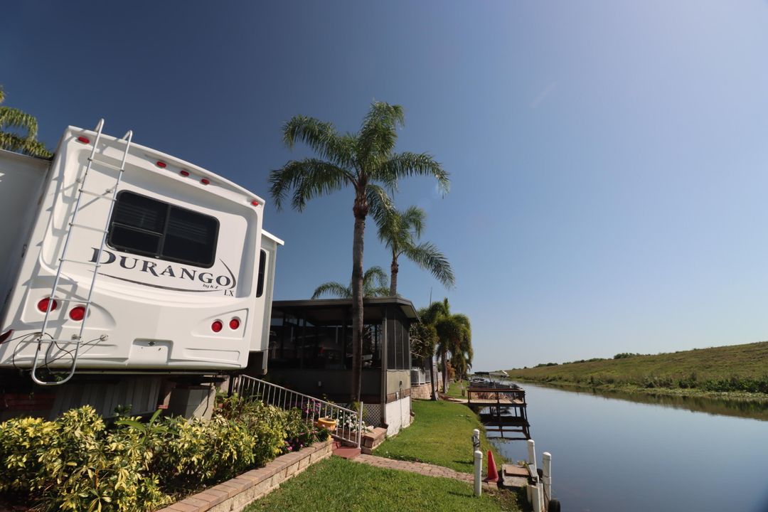 待售: $149,000 (1 贝兹, 1 浴室, 368 平方英尺)