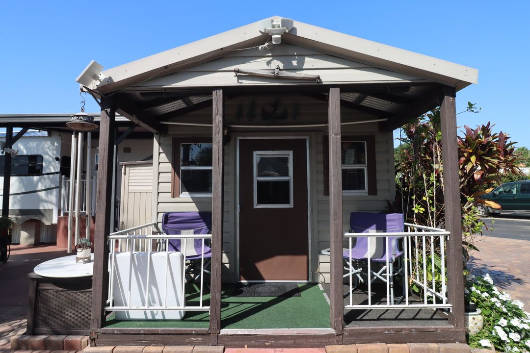 待售: $149,000 (1 贝兹, 1 浴室, 368 平方英尺)