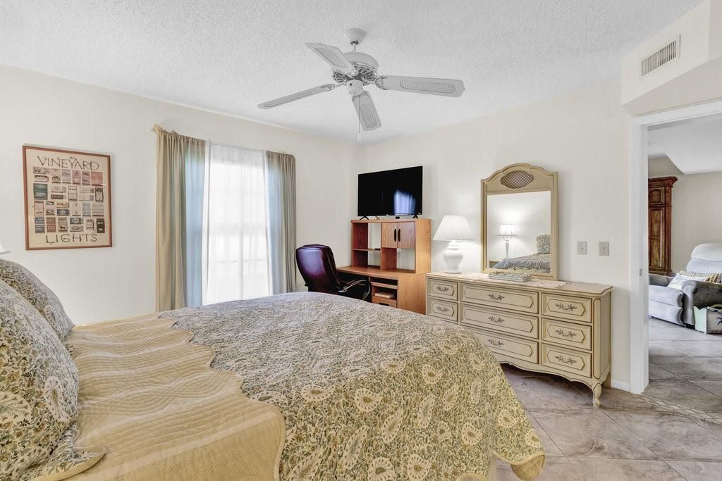 Activo con contrato: $224,000 (2 camas, 2 baños, 1188 Pies cuadrados)