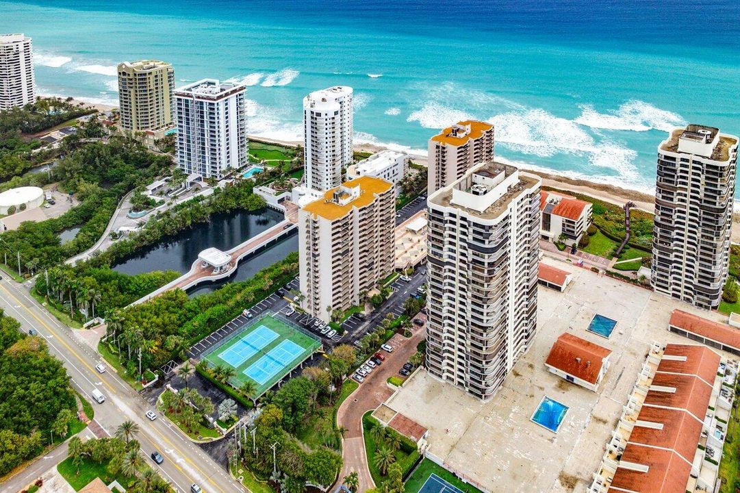 合同活跃: $7,500 (2 贝兹, 2 浴室, 1210 平方英尺)