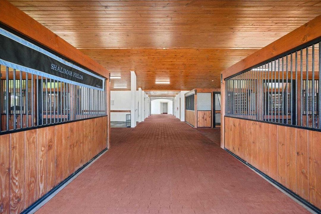 En Renta: $16,000 (4 camas, 4 baños, 4710 Pies cuadrados)