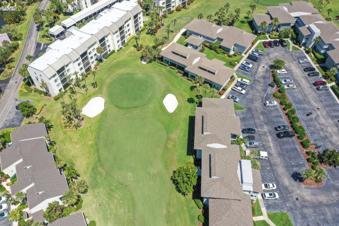 Active With Contract: $179,000 (1 beds, 1 baths, 887 Square Feet)