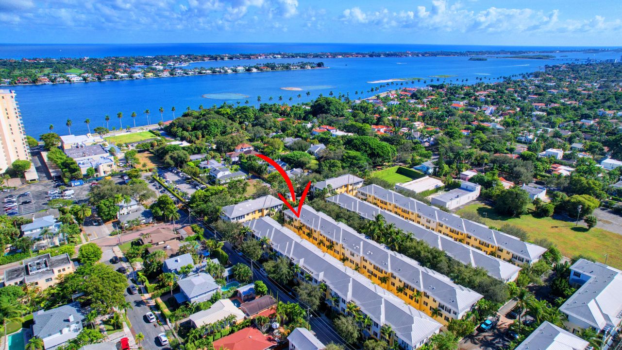 Active With Contract: $6,500 (3 beds, 3 baths, 1826 Square Feet)