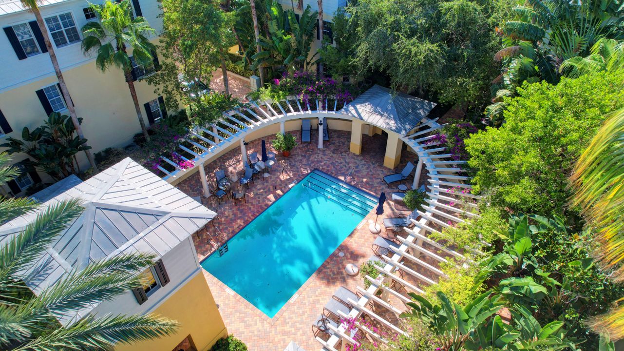 Active With Contract: $6,500 (3 beds, 3 baths, 1826 Square Feet)