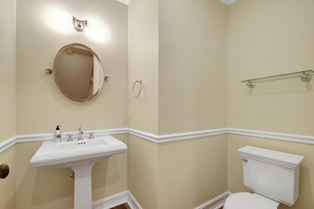 Active With Contract: $6,500 (3 beds, 3 baths, 1826 Square Feet)