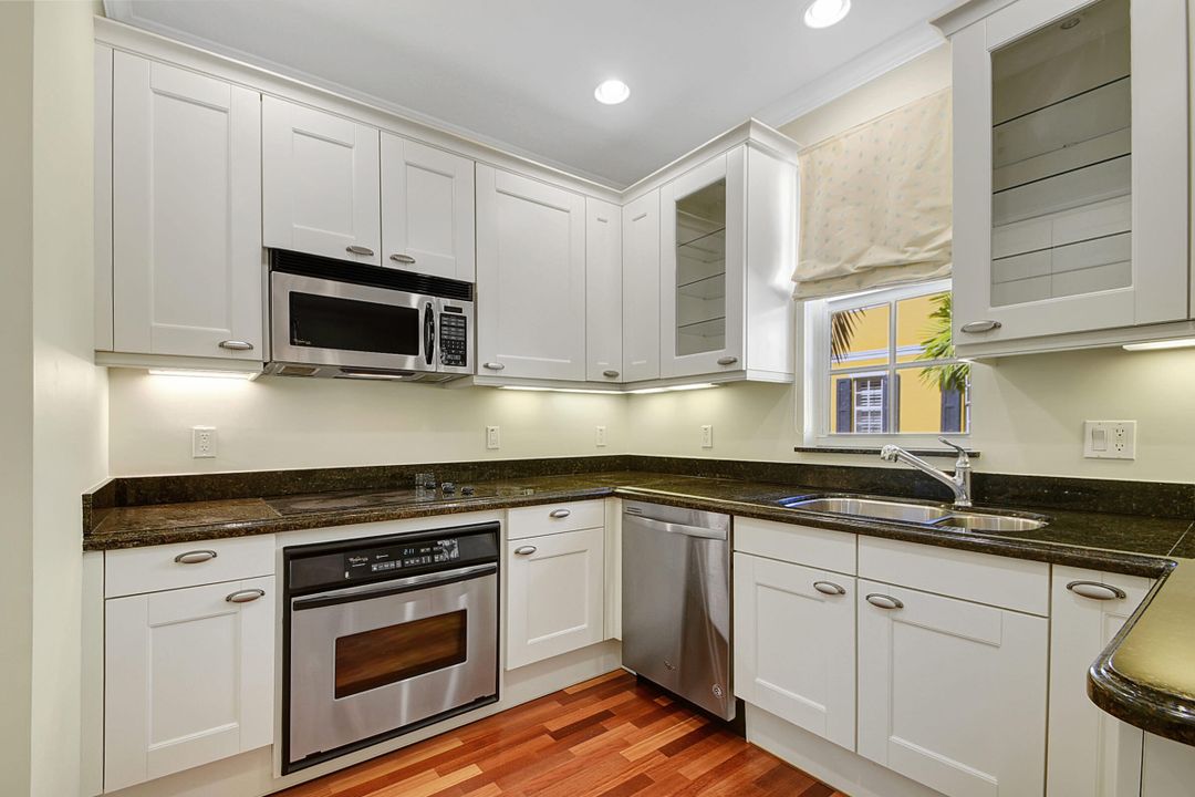 Active With Contract: $6,500 (3 beds, 3 baths, 1826 Square Feet)