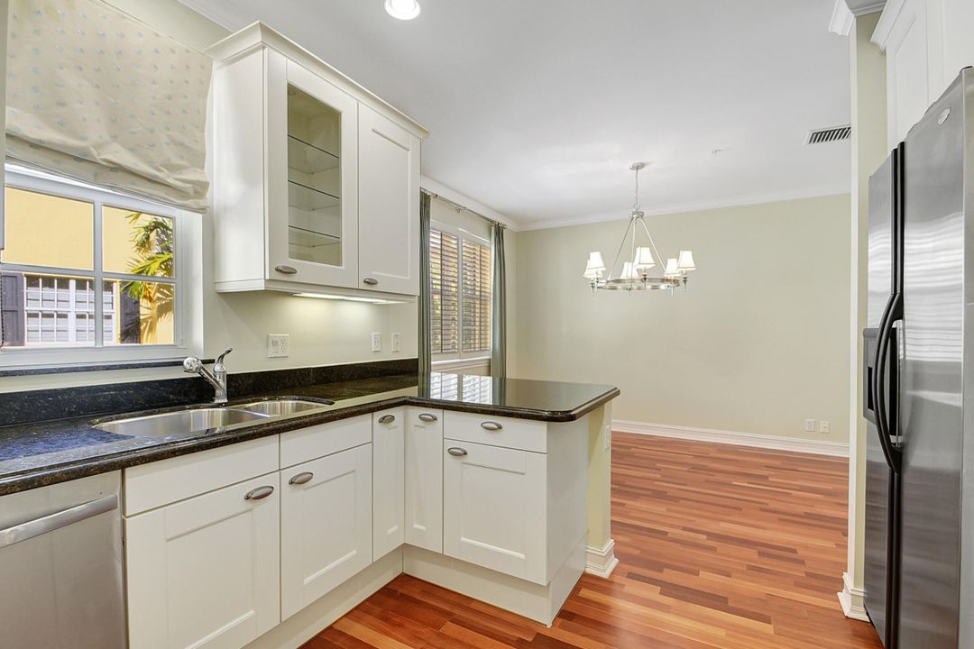 Active With Contract: $6,500 (3 beds, 3 baths, 1826 Square Feet)