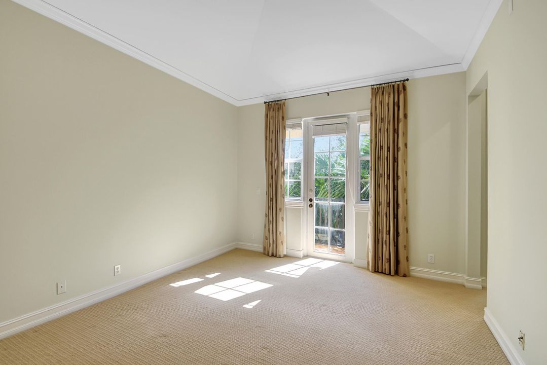 Active With Contract: $6,500 (3 beds, 3 baths, 1826 Square Feet)