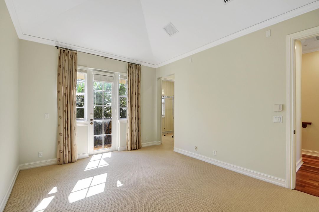 Active With Contract: $6,500 (3 beds, 3 baths, 1826 Square Feet)