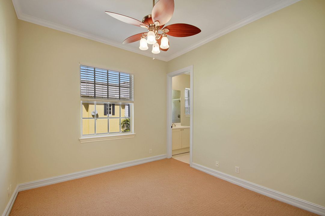 Active With Contract: $6,500 (3 beds, 3 baths, 1826 Square Feet)