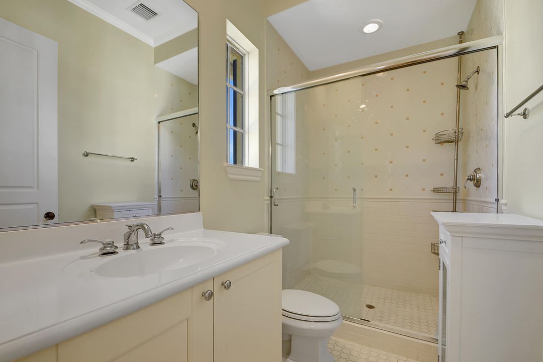 Active With Contract: $6,500 (3 beds, 3 baths, 1826 Square Feet)