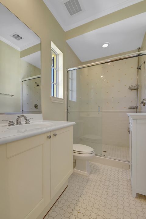 Active With Contract: $6,500 (3 beds, 3 baths, 1826 Square Feet)