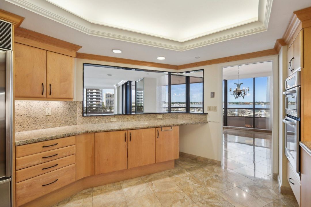 En Venta: $699,000 (2 camas, 2 baños, 2069 Pies cuadrados)