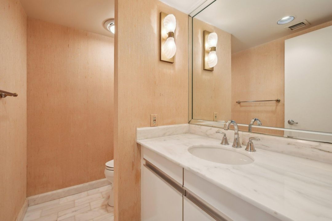 En Venta: $699,000 (2 camas, 2 baños, 2069 Pies cuadrados)