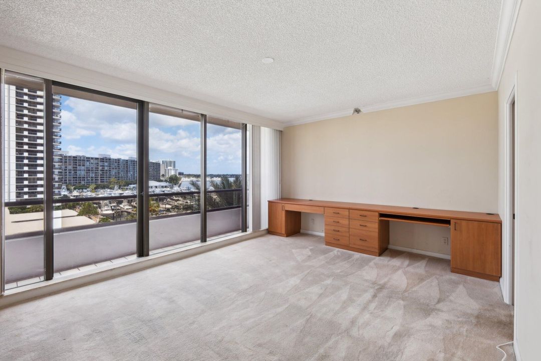 En Venta: $699,000 (2 camas, 2 baños, 2069 Pies cuadrados)