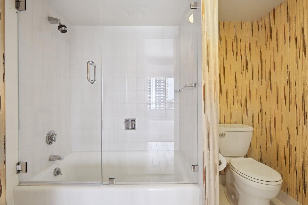 En Venta: $699,000 (2 camas, 2 baños, 2069 Pies cuadrados)