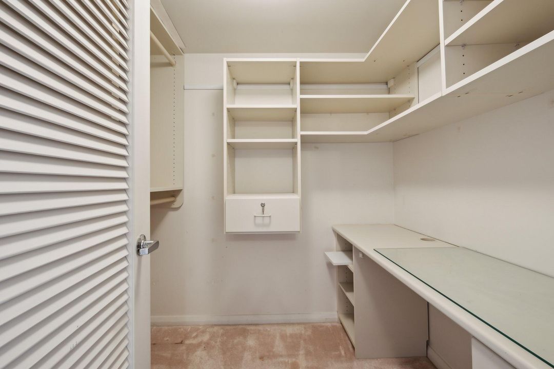 En Venta: $699,000 (2 camas, 2 baños, 2069 Pies cuadrados)