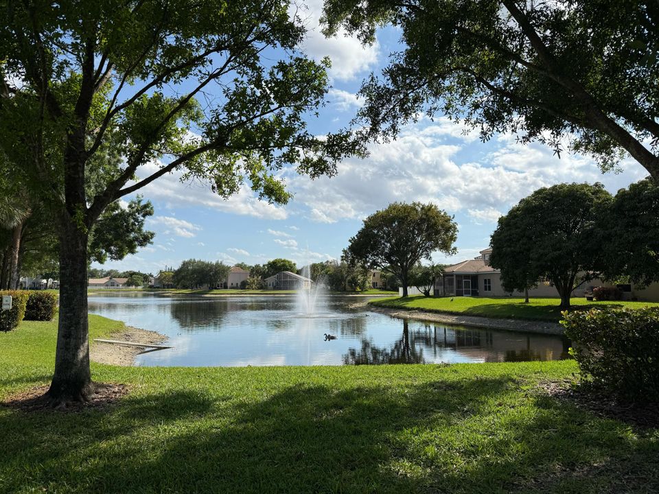 Недавно продано: $569,900 (3 спален, 2 ванн, 1657 Квадратных фут)