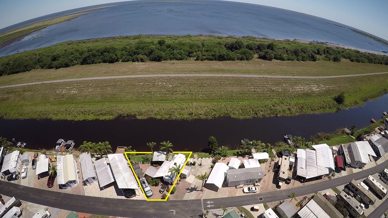 待售: $149,000 (1 贝兹, 1 浴室, 368 平方英尺)