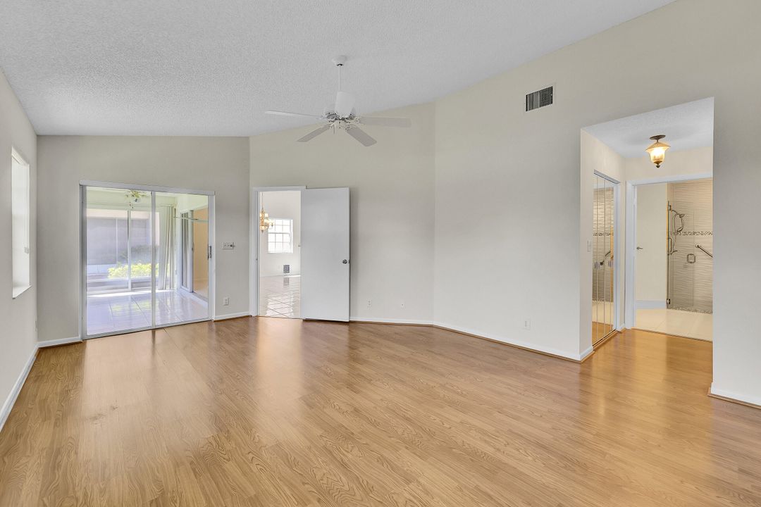 Active With Contract: $299,999 (3 beds, 2 baths, 1706 Square Feet)