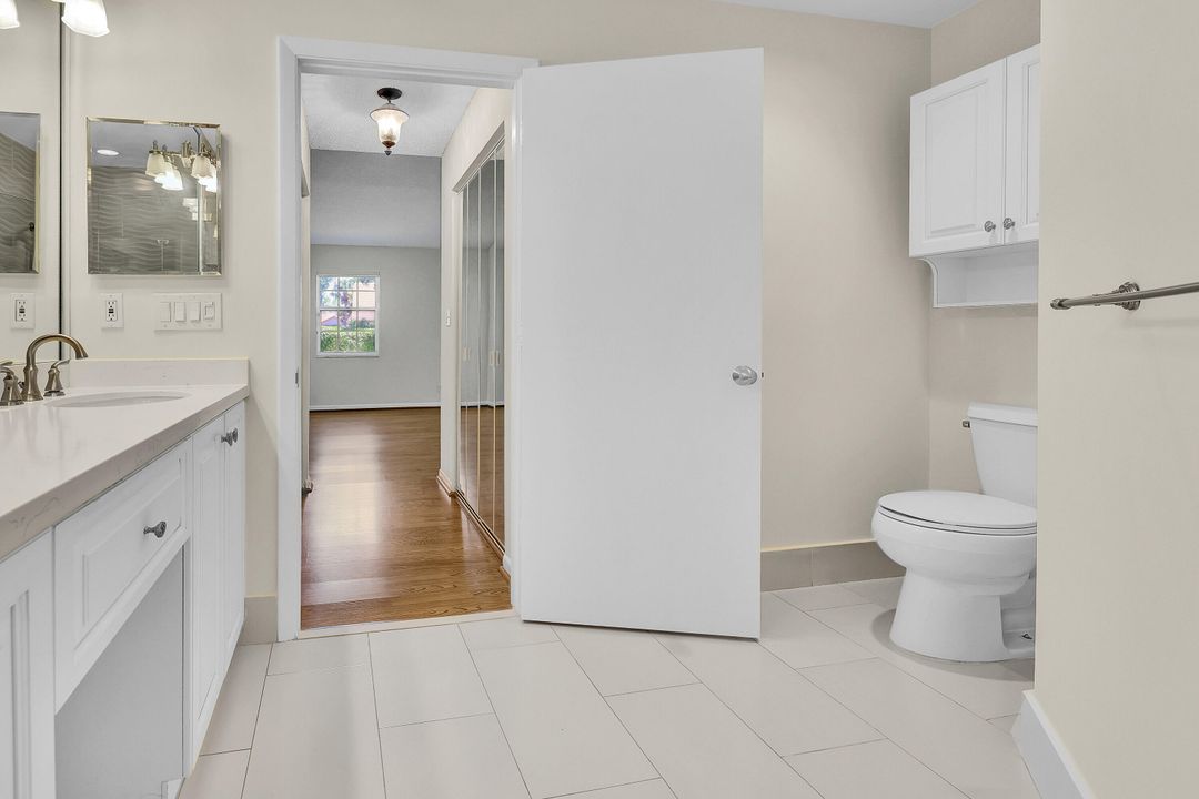 Active With Contract: $299,999 (3 beds, 2 baths, 1706 Square Feet)