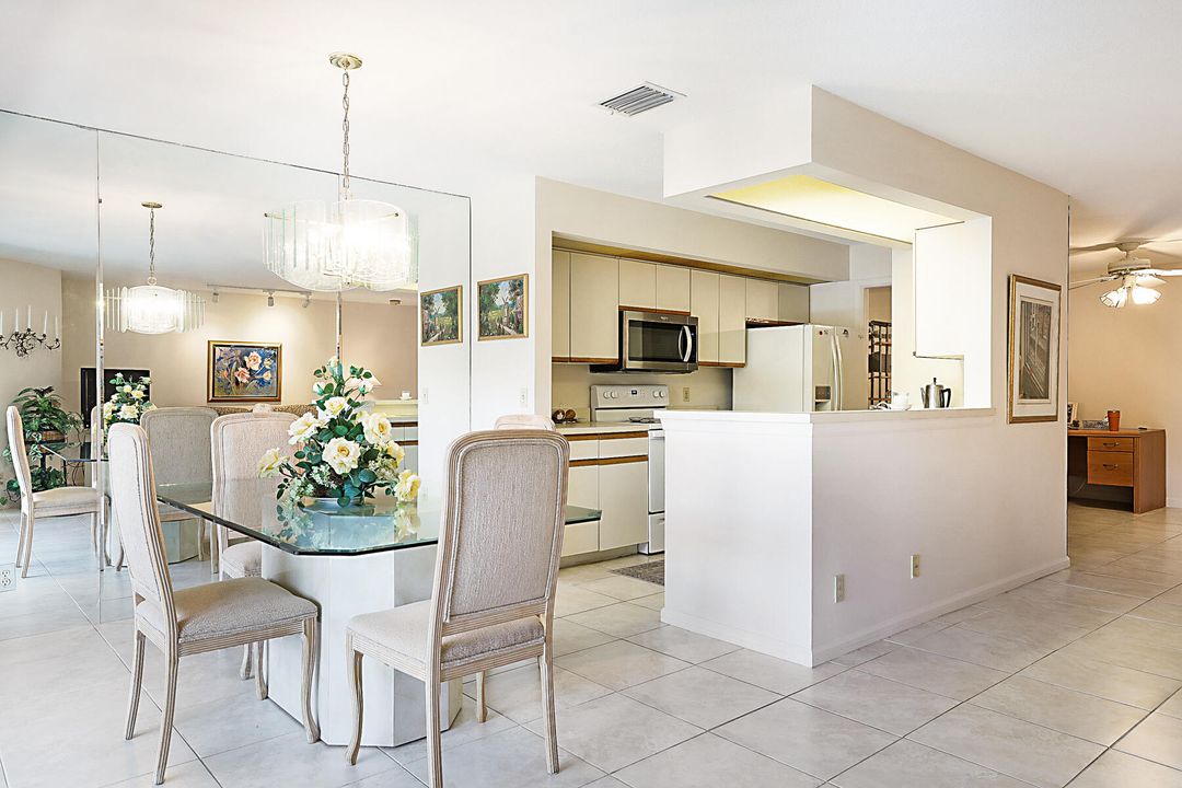 待售: $229,900 (2 贝兹, 2 浴室, 1162 平方英尺)